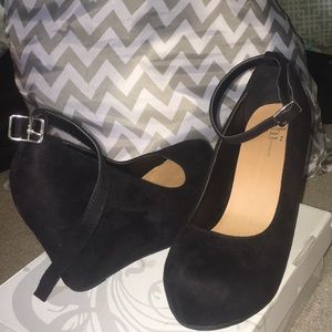 Black suede shi wedges